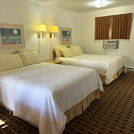 Ski'S Western Motel Great Falls Ngoại thất bức ảnh