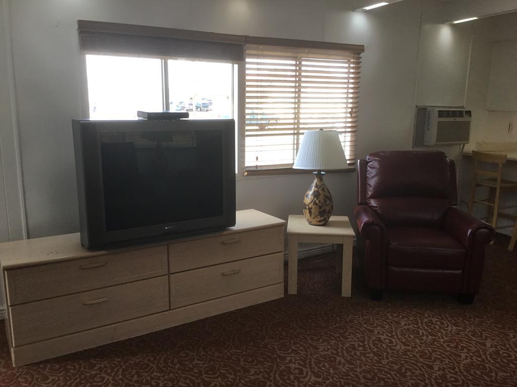 Ski'S Western Motel Great Falls Ngoại thất bức ảnh